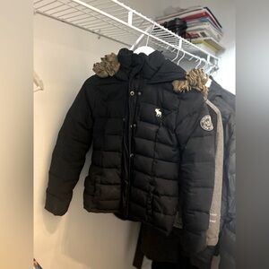 Abercrombie kids navy puffer